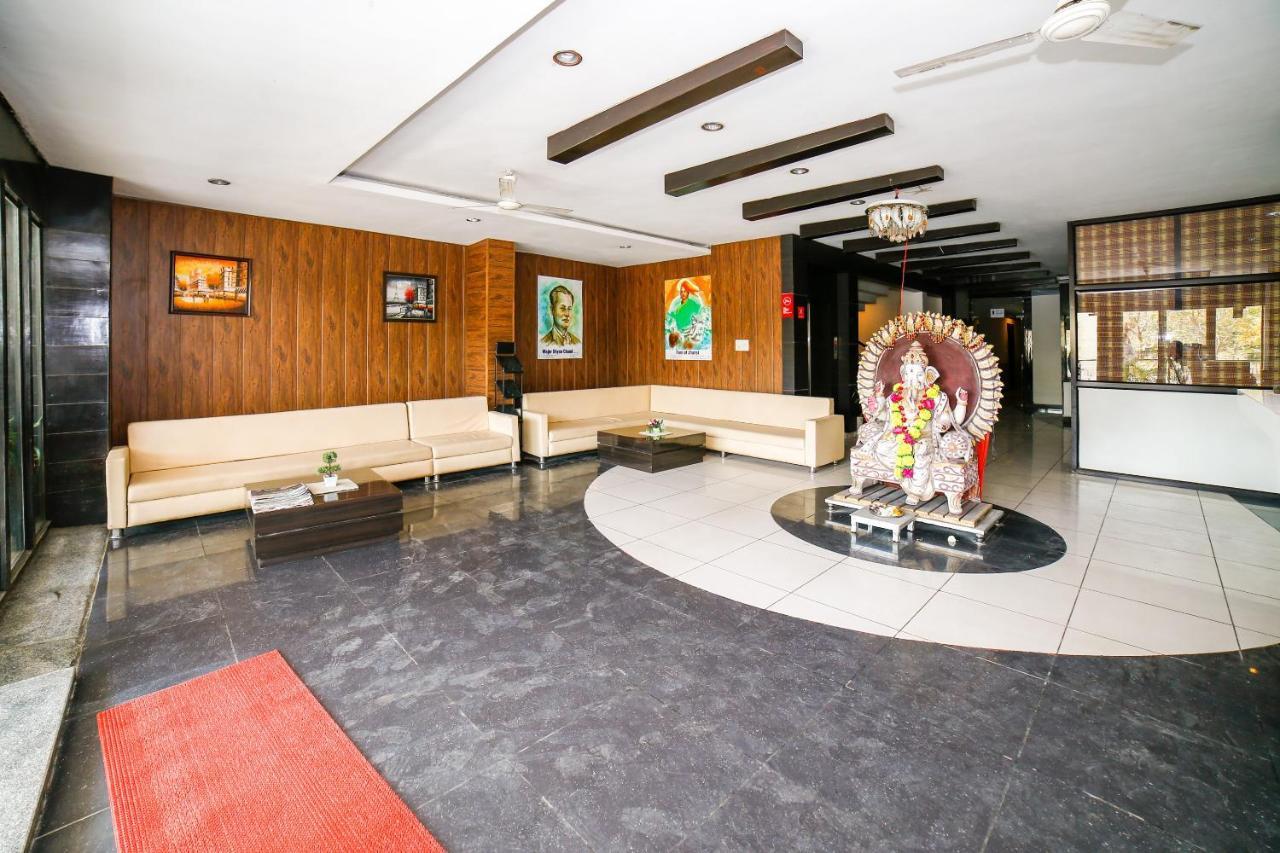 Oyo 35769 Hotel Rishabh Jhānsi Extérieur photo